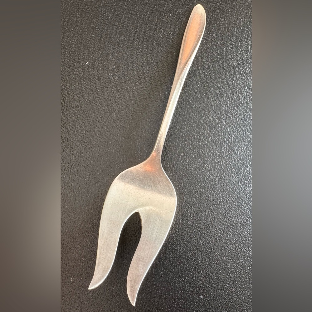 Vintage holmes and edwards rhythmic serving fork